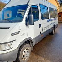 Asta pubblica per la alienazione scuolabus