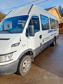 Asta pubblica per la alienazione scuolabus