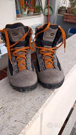 Scarponi da montagna AKU 44 1/2