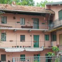 Cascina immersa nel verde