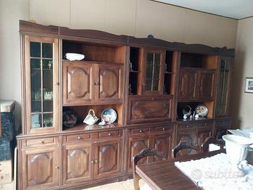 Credenza in legno massello