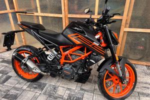 Ktm Duke 125 anno 2021
