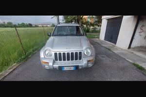 JEEP CHEROKEE 2.8 CRD