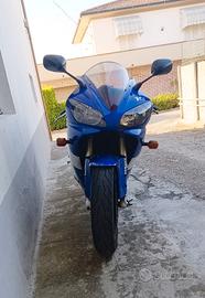 Yamaha R1 2001 a carburatori completamente oriigin