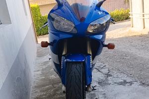 Yamaha R1 2001 a carburatori completamente oriigin