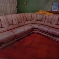 divano e poltrona. prezzo da concordare 