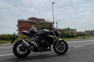 Thriump Speed Triple 1200 RS (2022)