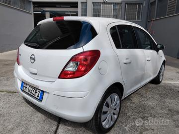 Opel Corsa 1.2 gpl garanzia