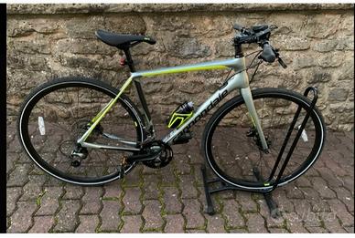 cannondale Synapse flat bar tiagra