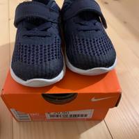 Scarpe bimbo Nike numero 21