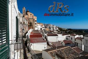 Pisticci. Centro storico. Casa con vista top
