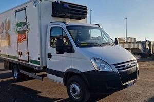 Iveco 65ce4 con cella frigo cold