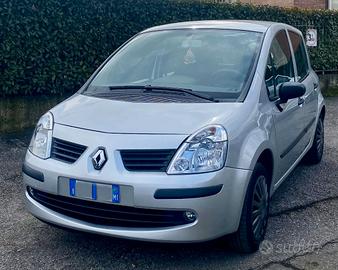 RENAULT Modus 1.2 Saint Tropez