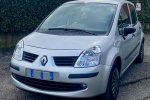 RENAULT Modus 1.2 Saint Tropez