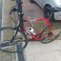 bicicletta in carbonio 
