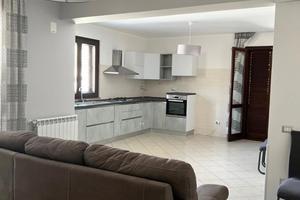 Acireale appartamento come nuovo mq 90