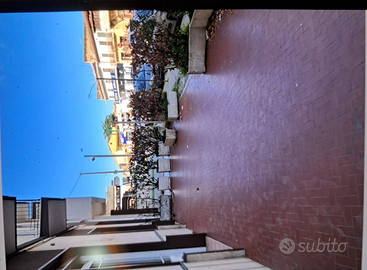 Locale commerciale uso ristorante/pizzeria