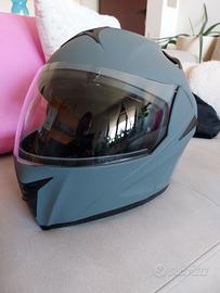 Casco e giubbotto 