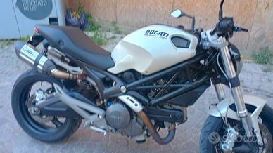 ducati 696 2009 