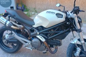 ducati 696 2009 
