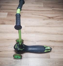 Monopattino tre ruote Neon