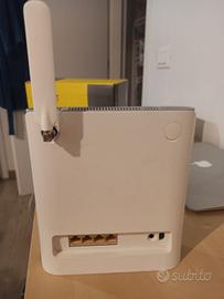 Router FWA Wi-Fi 4G LTE ZTE MF286R 