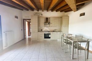 2 LOCALI A BAGNOLO SAN VITO