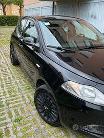 Lancia ypsilon 1.3 multijet 95 cv s & s neopaten