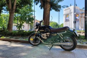 MOTO GUZZI V7 CLASSIC