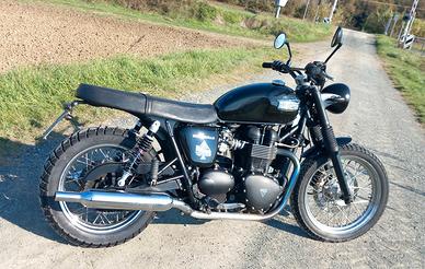 Triumph bonneville scrambler