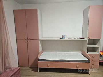 Armadio cameretta bambina rosa – in ottime condizi