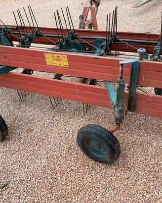 Ranghinatore a nastro laverda 250 con cardano