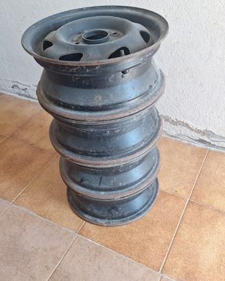 Cerchi in ferro R 13 per Fiesta, Ka, Mondeo