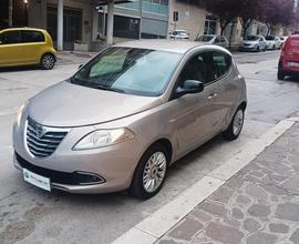 LANCIA Ypsilon 1.2 69 CV 5 porte GPL Ecochic Gold