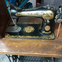 macchina da cucire Singer d'epoca funzionante 