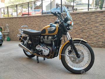 Triumph Boneville T100