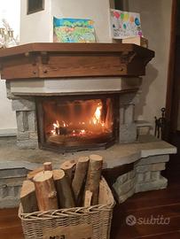 Caminetto a legna
