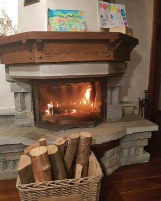 Caminetto a legna