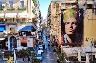3 LOCALI A NAPOLI