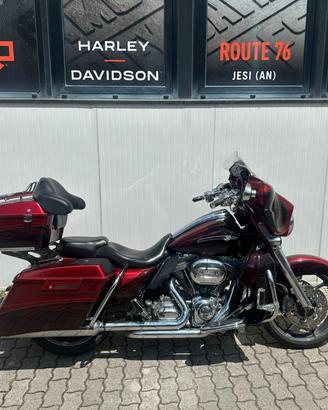 Harley-davidson CVO Street Glide FLHXSE - 2012