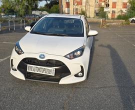 Toyota Yaris 1.5 Hybrid 5 porte Business