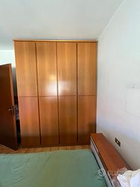 Armadio in noce massello