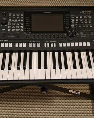 Sintetizzatore Yamaha psr-S775
