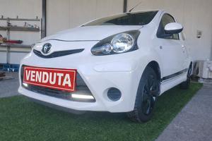 Toyota Aygo 1.0 12V VVT-i 3 porte Lounge Connect M