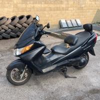 Suzuki Burgman 400