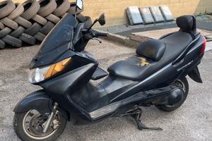 Suzuki Burgman 400
