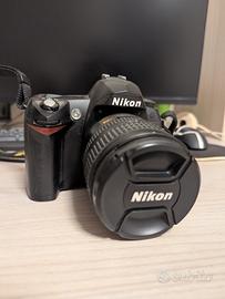 Nikon D70 + 18-70mm + scheda 2gb + caricatore