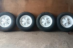 Quattro Ruote complete con cerchi Rostyle Original
