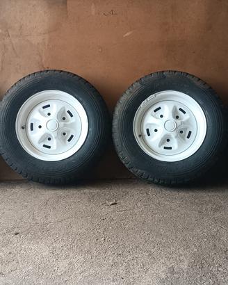 Quattro Ruote complete con cerchi Rostyle Original