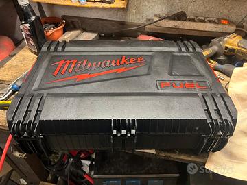 cassetta milwakee m18 vuota